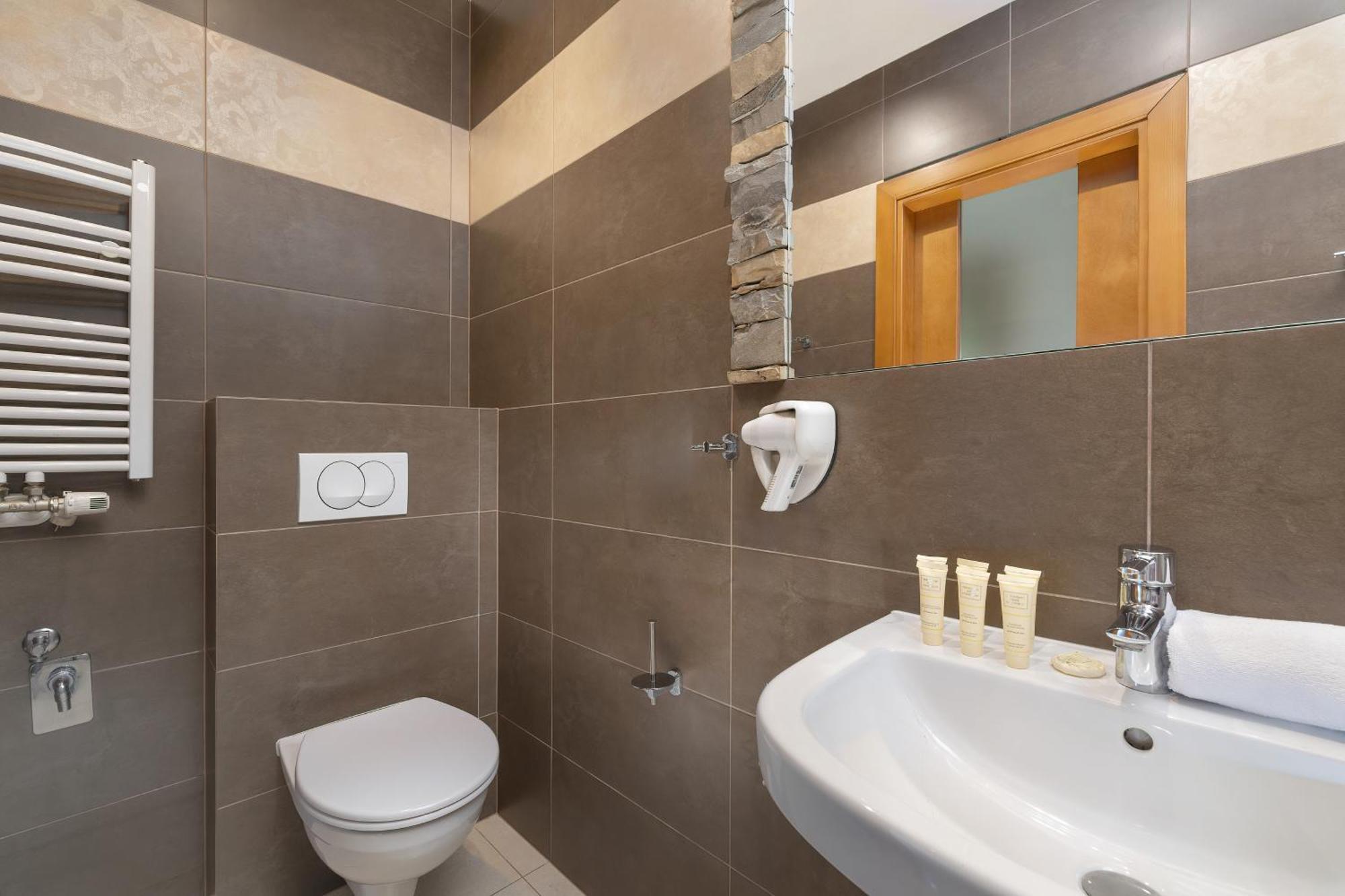 Przestronne Apartamenty W Zakopanem Z Trzema Sypialniami I Parkingiem By Noclegi Renters Exterior foto